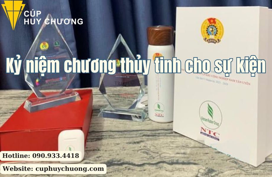 kỷ niệm chương thủy tinh cho sự kiện