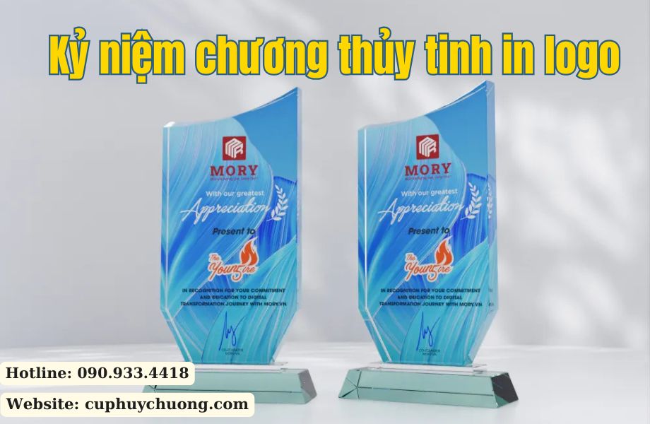 kỷ niệm chương thủy tinh in logo