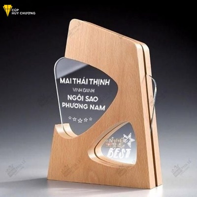 cúp vinh danh gỗ tự nhiên cho nhân viên xuất sắc (3)