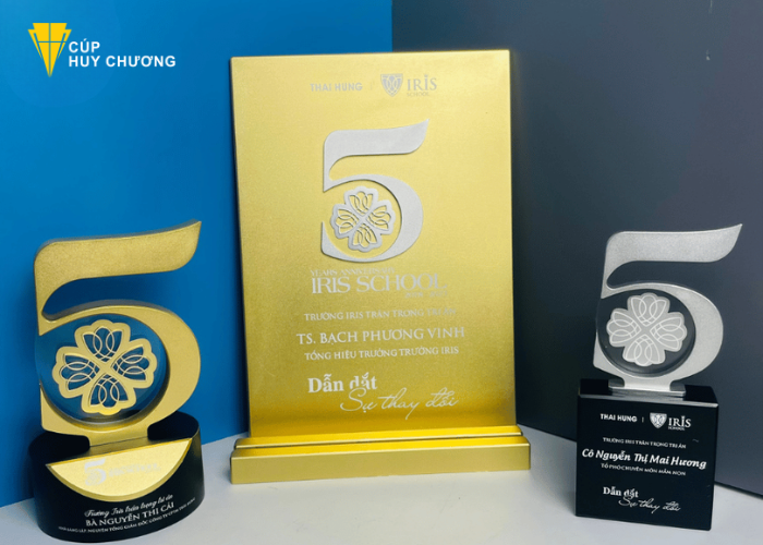 In kỷ niệm chương giá rẻ Hưng Yên (7) In kỷ niệm chương giá rẻ Hưng Yên (7)
