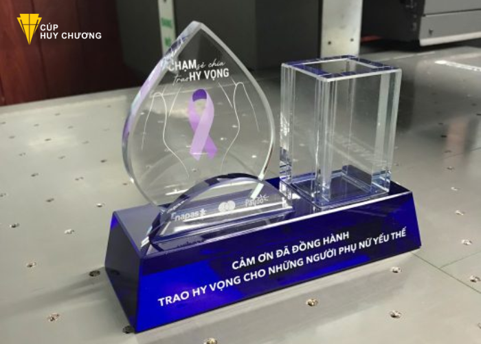 Làm kỷ niệm chương Hà Nội (7) Làm kỷ niệm chương Hà Nội (7)