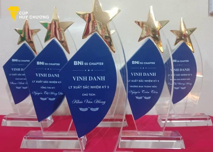 Mua kỷ niệm chương Quảng Nam (2) Mua kỷ niệm chương Quảng Nam (2)