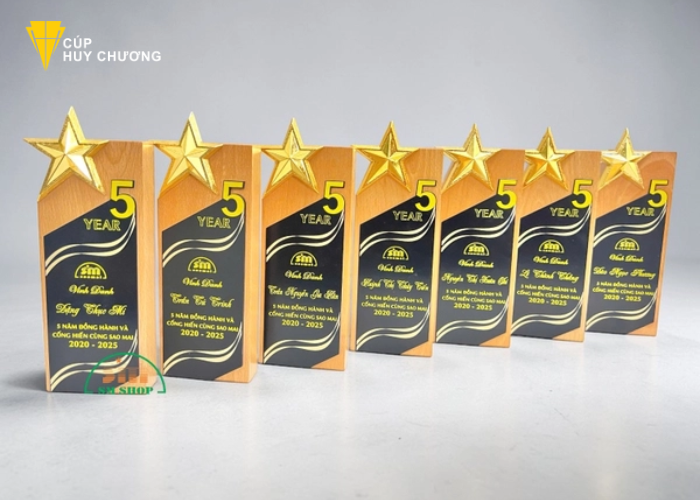 Xưởng kỷ niệm chương Hải Dương (7) Xưởng kỷ niệm chương Hải Dương (7)