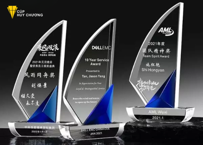 Xưởng sản xuất kỷ niệm chương TPHCM (4)